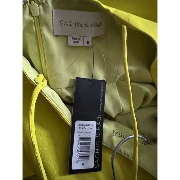 Sachin & Babi Audra Dress - Chartreuse - Picture 11 of 15